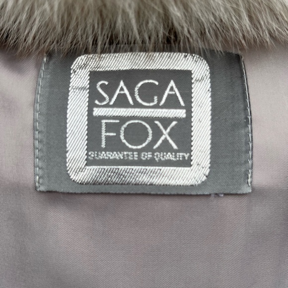Saga Fox Gorgeous Blue Fox Fur with leather belt Vintage Beauty! - Picture 6 of 16